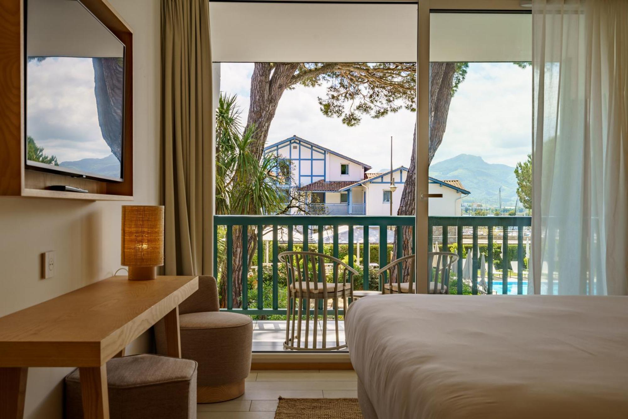Hotel Ibaia - Piscine &